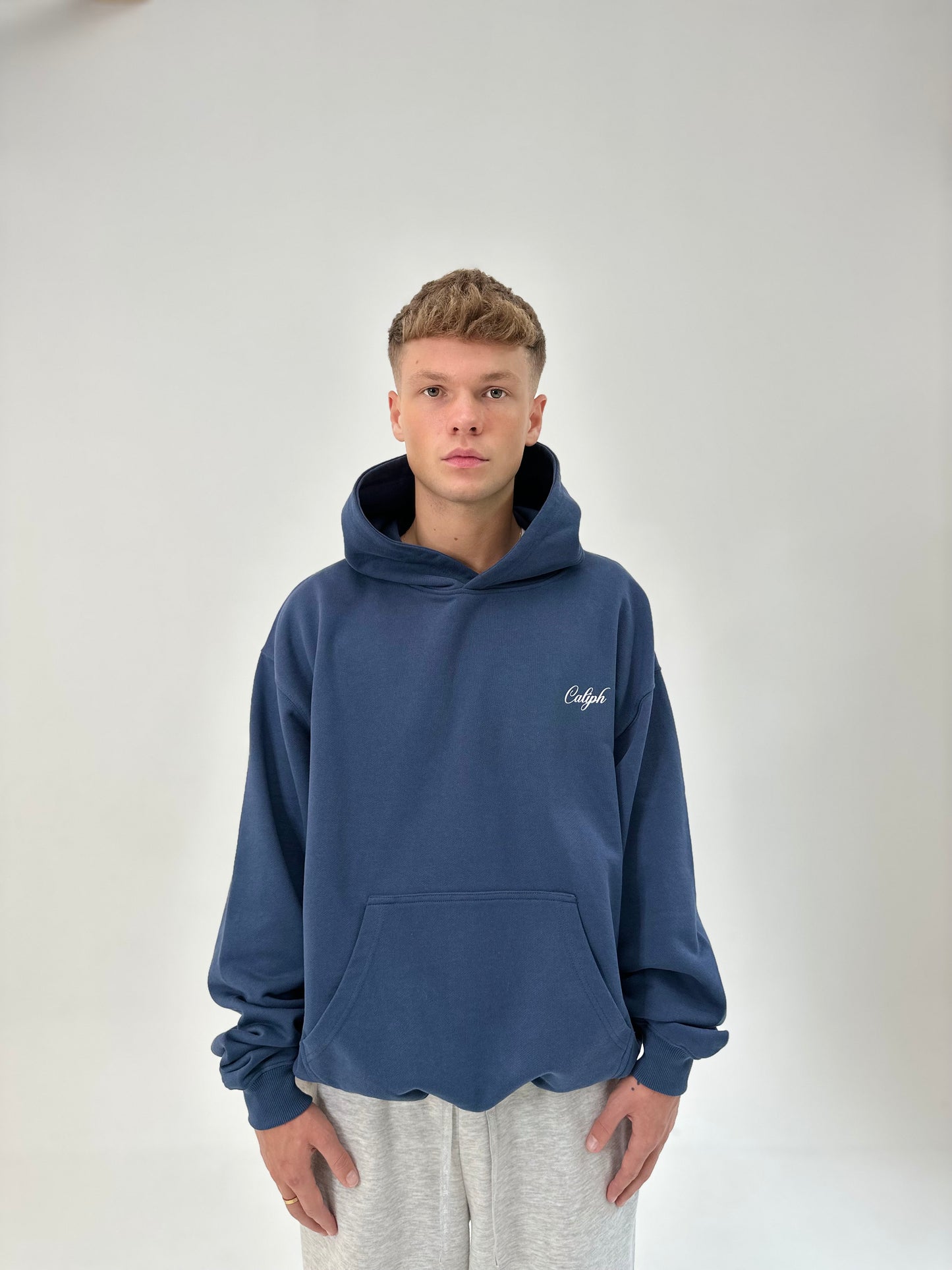 NAVY HEAVYWEIGHT HOODIE